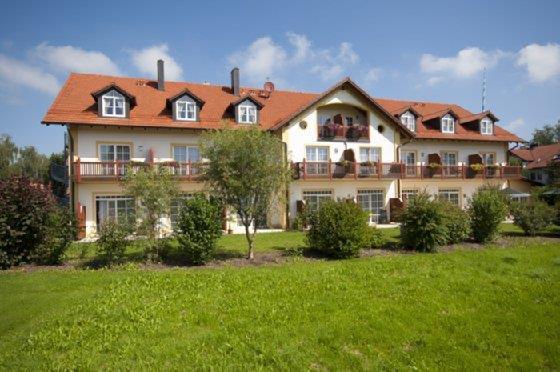 Glasl'S Landhotel Цорнединг Экстерьер фото