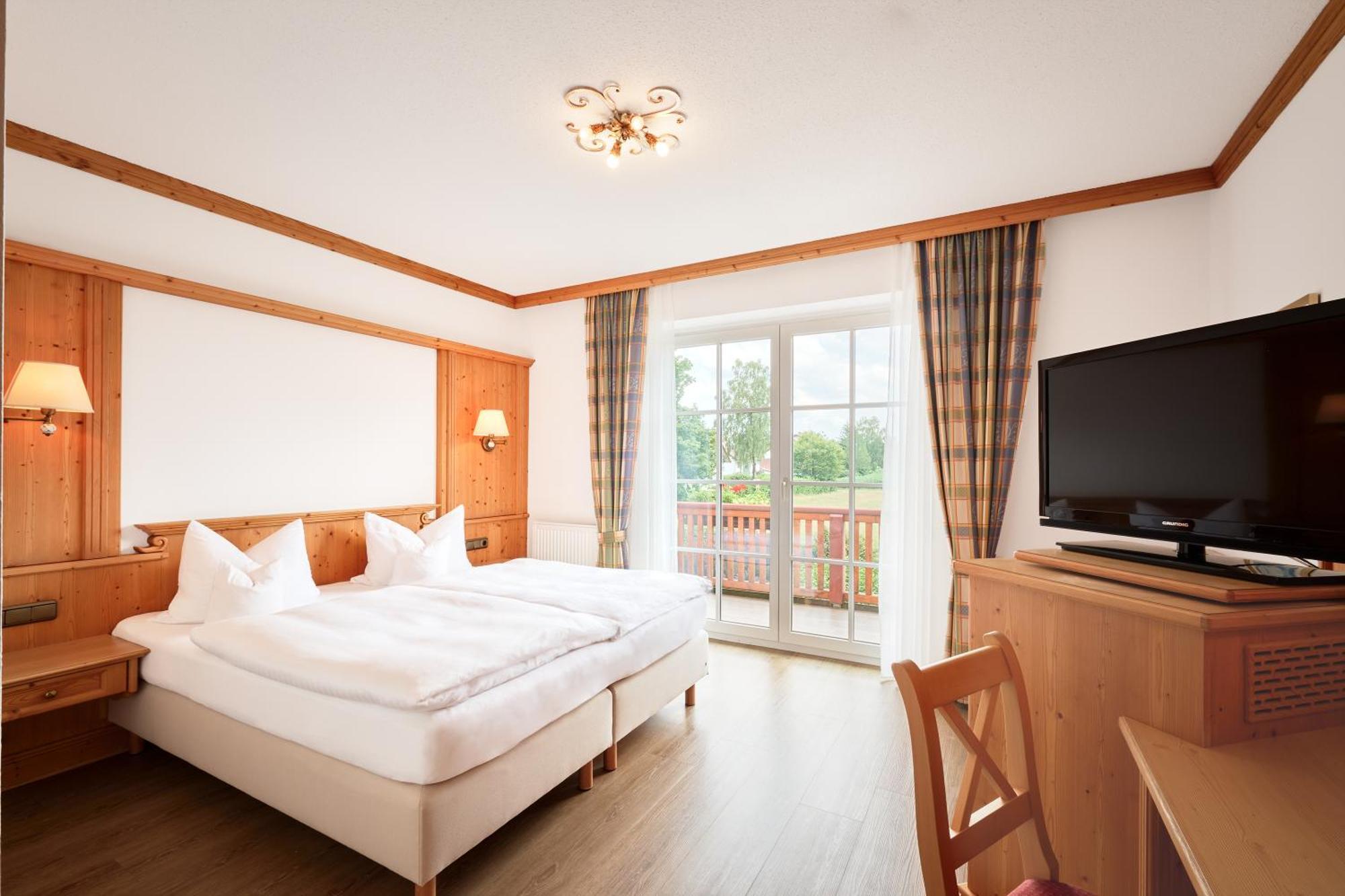 Glasl'S Landhotel Цорнединг Экстерьер фото