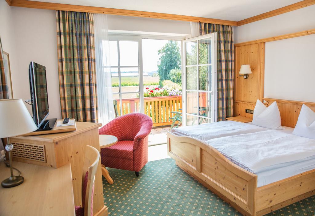Glasl'S Landhotel Цорнединг Экстерьер фото