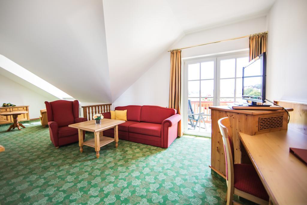 Glasl'S Landhotel Цорнединг Экстерьер фото