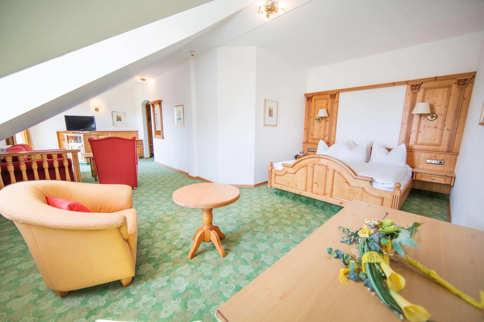Glasl'S Landhotel Цорнединг Экстерьер фото