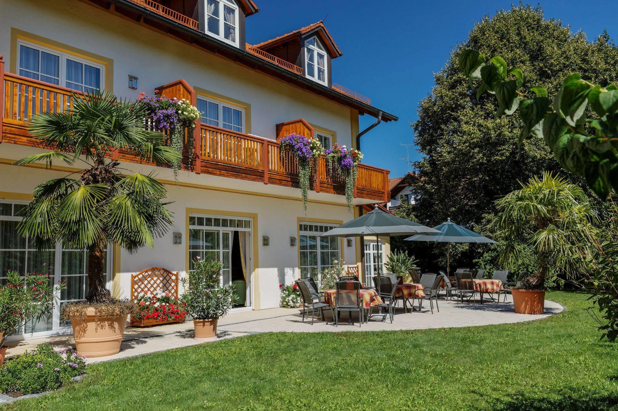 Glasl'S Landhotel Цорнединг Экстерьер фото